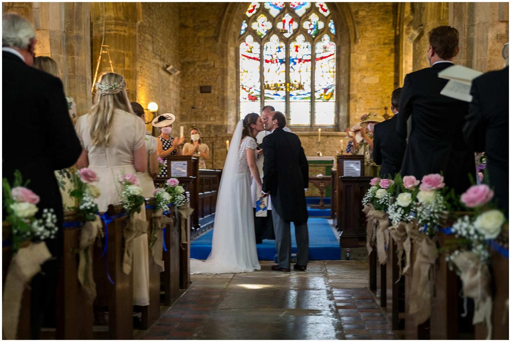 Buffy-Tom-Oxfordshire-Wedding_0025