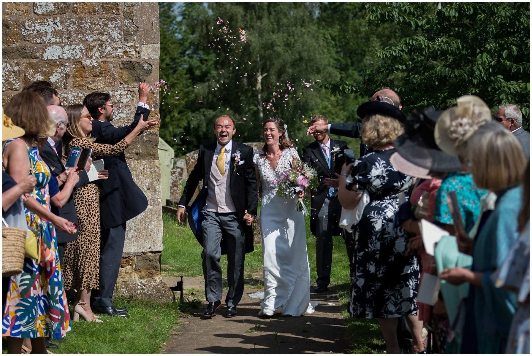 Buffy-Tom-Oxfordshire-Wedding_0033