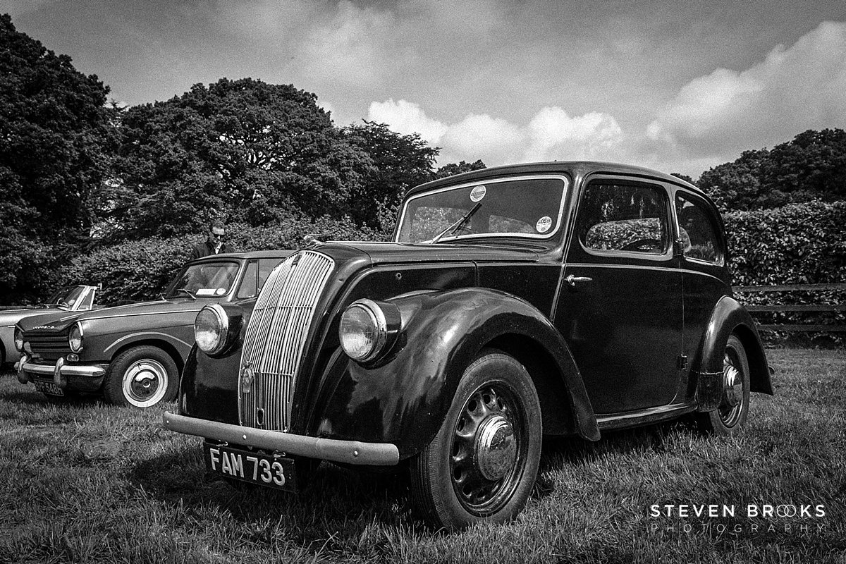 Britain Does Vintage Stody Lodge Norfolk photographer steven brooks photographs Britain Does Vintage at Stody Lodge vintage car