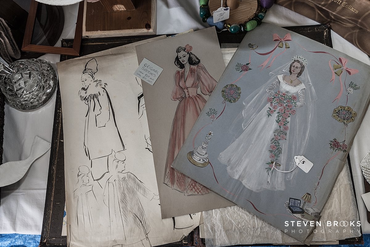 Britain Does Vintage Stody Lodge Norfolk photographer steven brooks photographs Britain Does Vintage at Stody Lodge two women in vintage dress patterns
