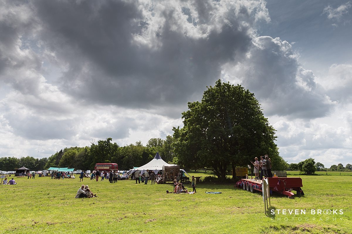 Britain Does Vintage Stody Lodge Norfolk photographer steven brooks photographs the view of the band at Britain Does Vintage at Stody Lodge