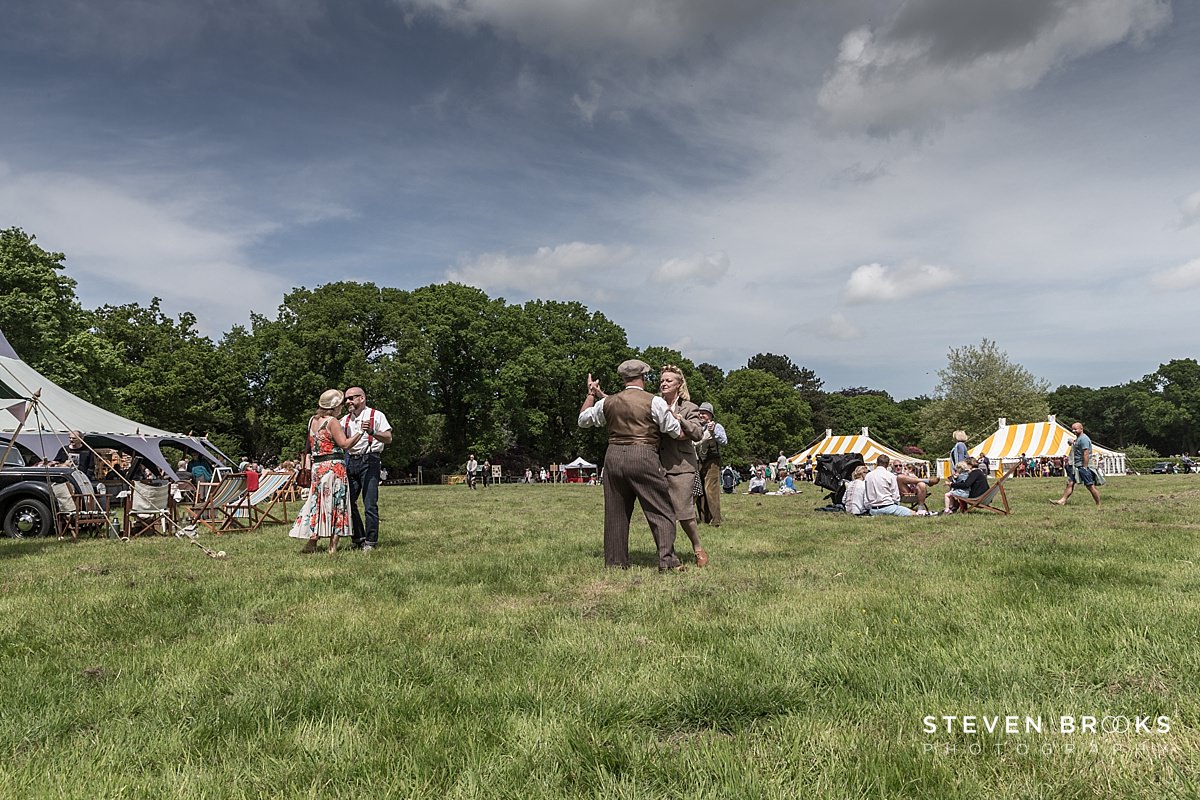 Britain Does Vintage Stody Lodge Norfolk photographer steven brooks photographs an overview of couples dancing in vintage clothes to 40's style music at Britain Does Vintage at Stody Lodge