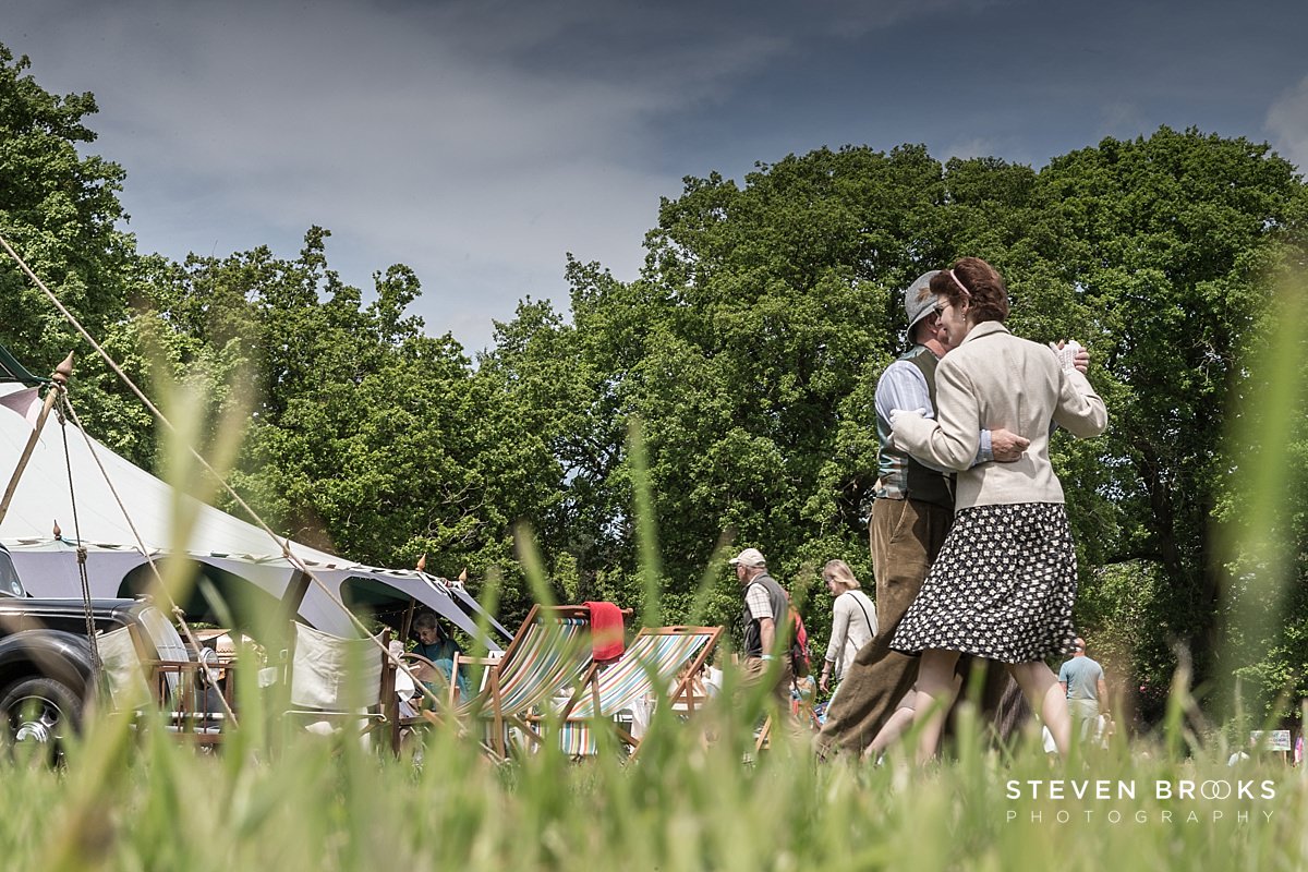 Britain Does Vintage Stody Lodge Norfolk photographer steven brooks photographs couples dancing from ground level in vintage clothes to 40's style music at Britain Does Vintage in Noirfolk