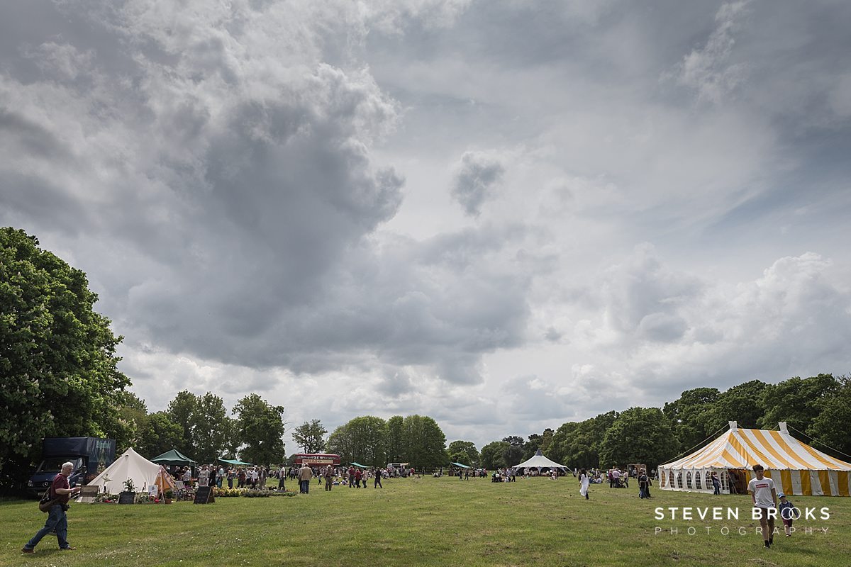 Britain Does Vintage Stody Lodge Norfolk photographer steven brooks photographs an overview of the vintage event at Britain Does Vintage in Norfolk