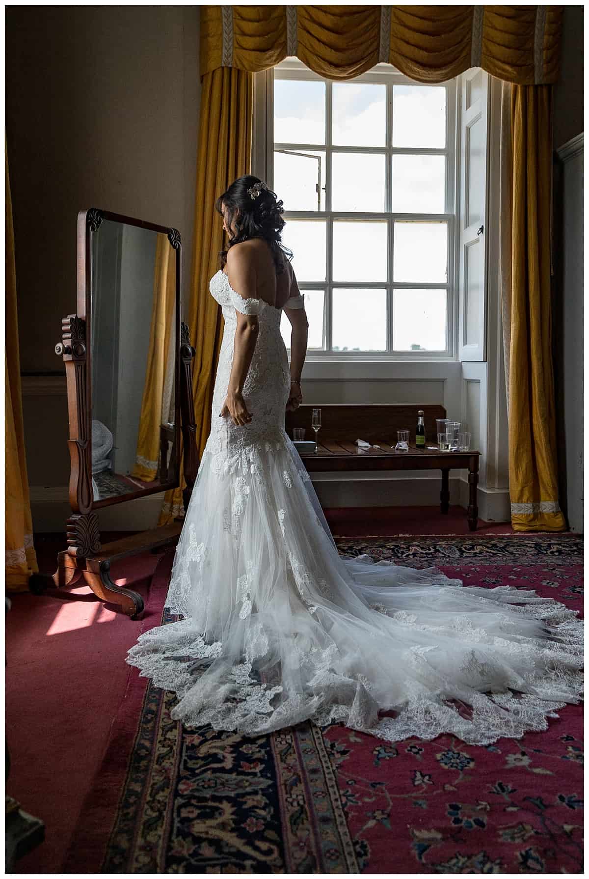 Olivia and Ben: Kirtlington Park, Oxfordshire Olivia and Ben: Kirtlington Park, Oxfordshire